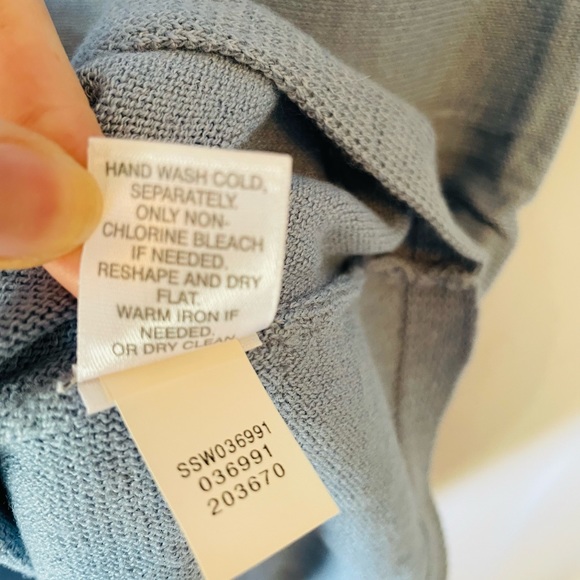 J. Jill sweater XS V-Neck in Breeze Blue with Long Sleeves Lightweight NWT - Picture 6 of 7